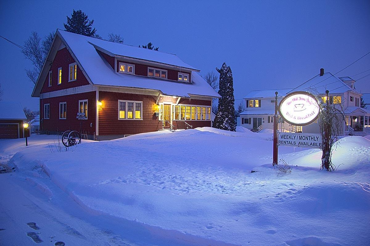 Old Iron Inn Bed And Breakfast Caribou Exterior foto